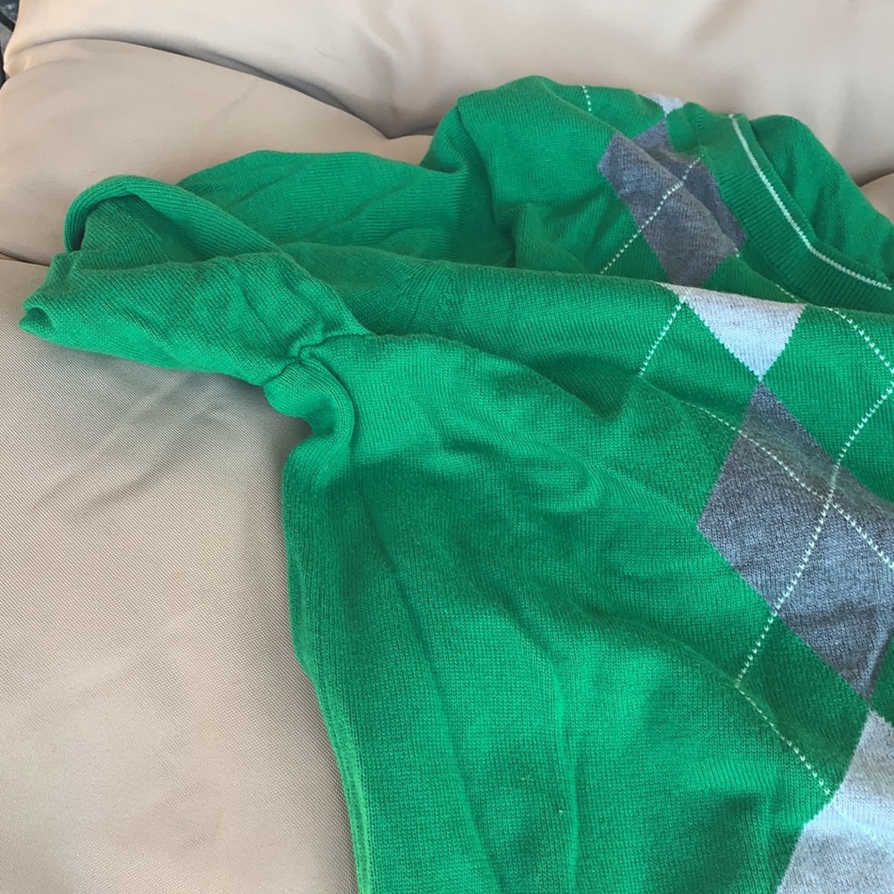 Men’s V-Neck argyle green sweater - Picture 8 of 8